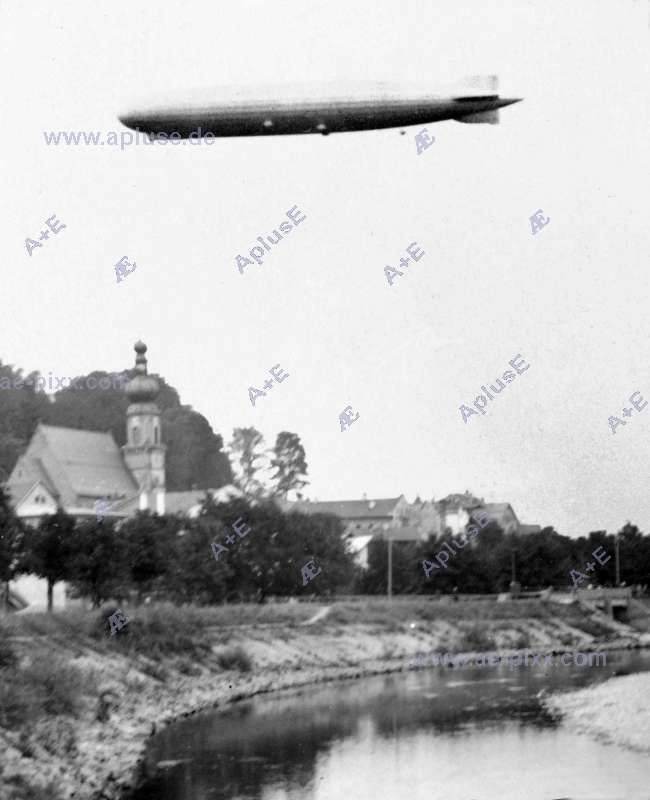 21.Juni 1930: Luftschiff "Graf Zeppelin" über Trostberg