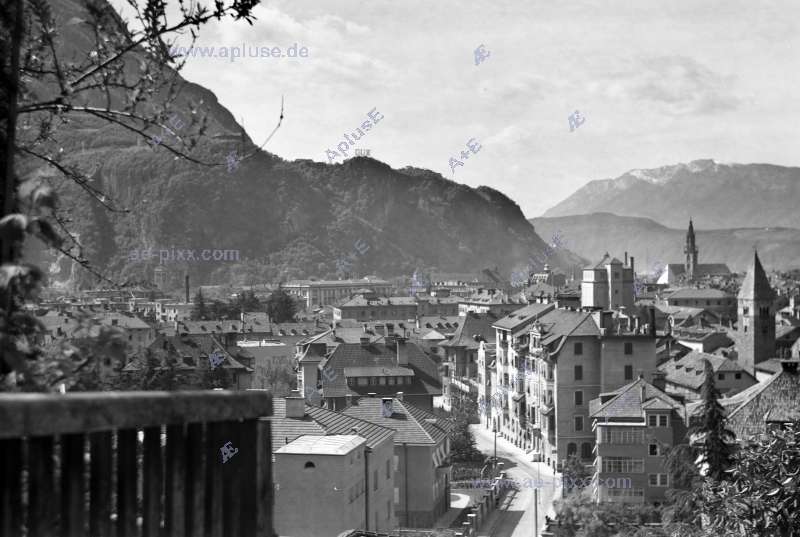  Bozen 1937 Blick von der Oswaldleiten auf die Stadt